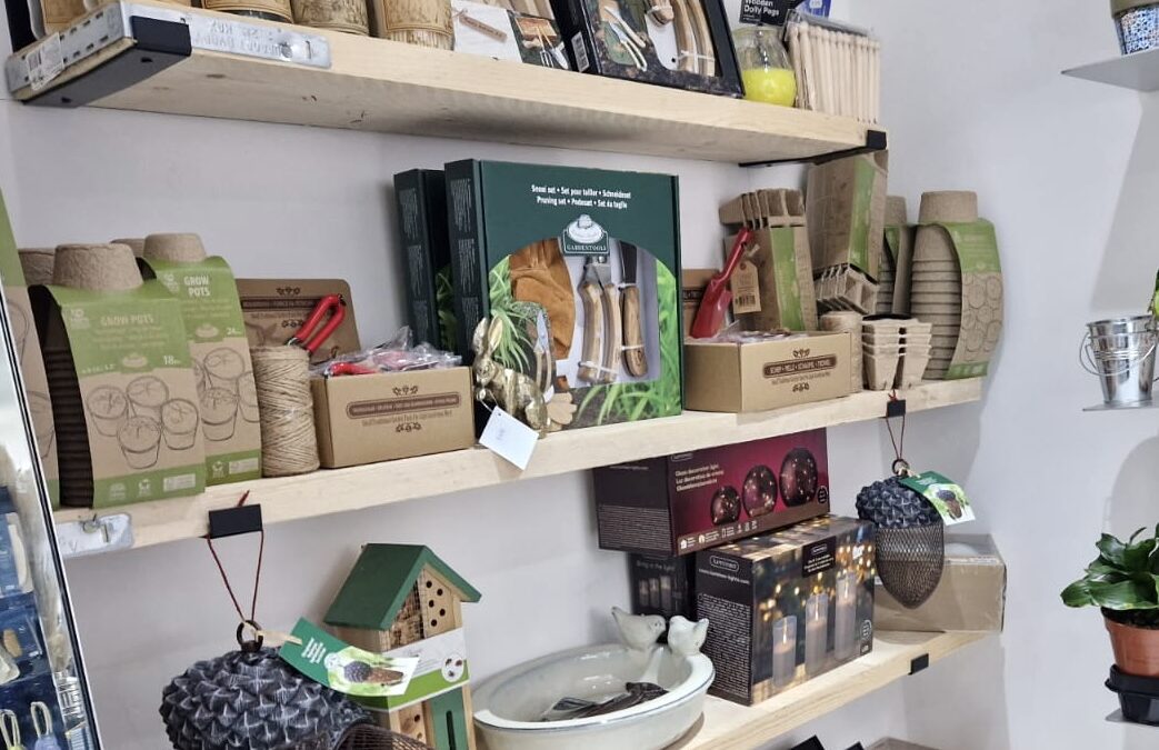 NEW IN! A range of gardening gift sets and accessories.