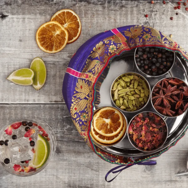 Spice Kitchen Gin Botanicals Tin With 7 Botanicals - Image 4