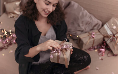 Unforgettable Christmas Gift Ideas for Her: Unique Presents to Make Her Smile