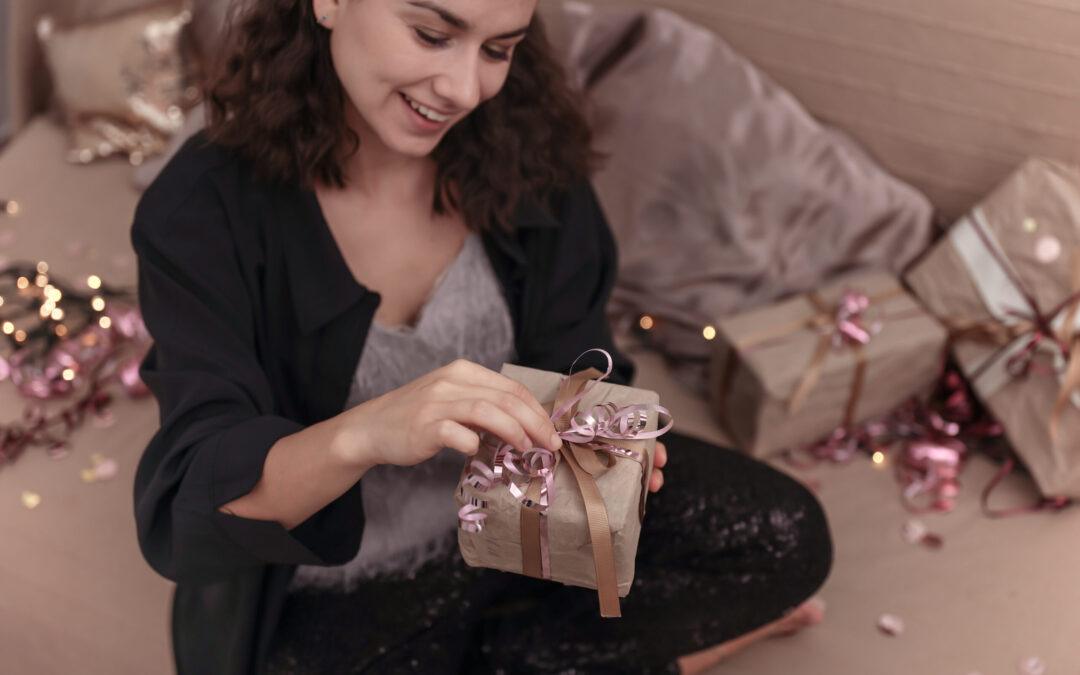 Unforgettable Christmas Gift Ideas for Her: Unique Presents to Make Her Smile