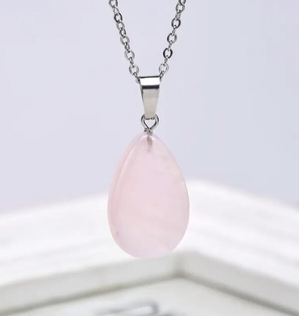 ROSE QUARTS TEARDROP PENDANT WITH CHAIN