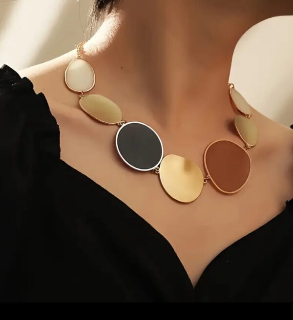 Golden Sands Necklace