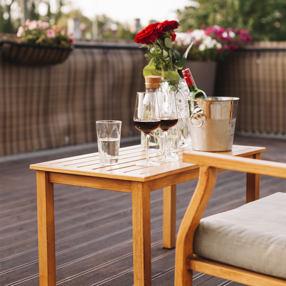 Shop Alfresco Dining