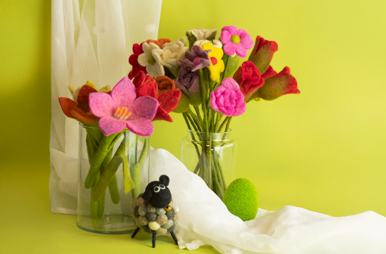 Felt Flowers - oneandevry.co.uk