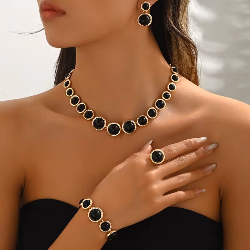 Golden Geometry Jewellery Set - Image 2
