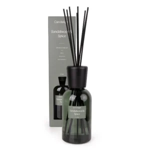 Large 1000ml Sandalwood and Spice reed diffuser in green glass bottle with black reeds